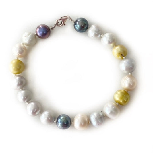 Pastel Freshwater Knotted 7 1/2" bracelet Top view