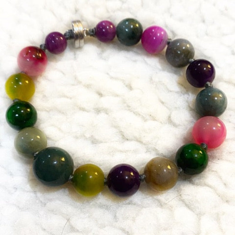 Bright new multi-coloured agate 7-1/2-inch knotted bracelet
