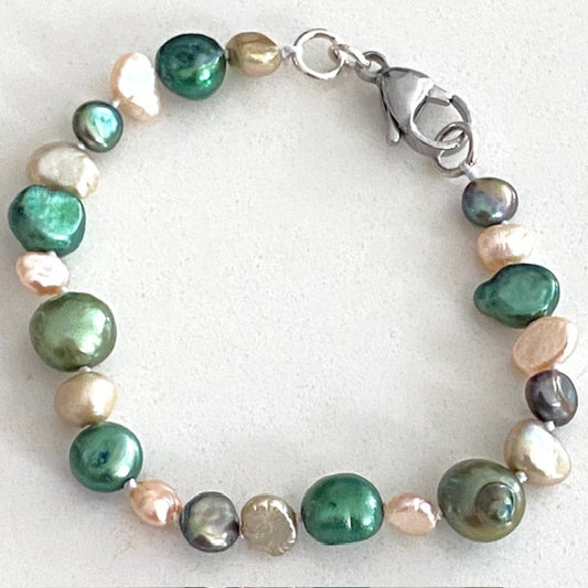 Green Gold Knotted Gardenia Pearl Bracelet -size Small