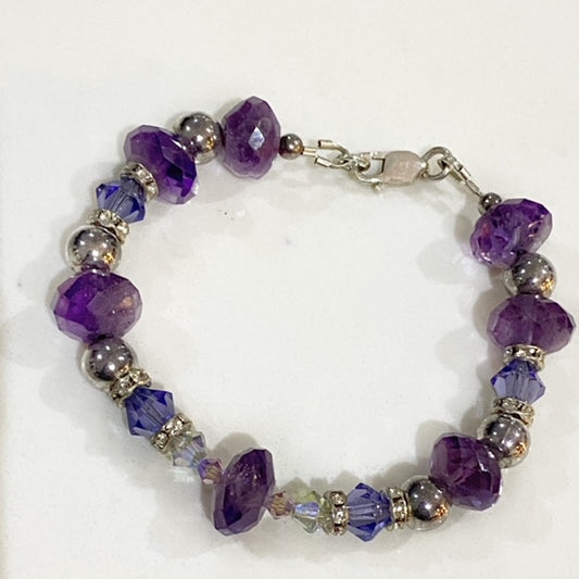 Lavender Dream  Light Amethyst Semiprecious 7 3/4" Beaded Bracelet