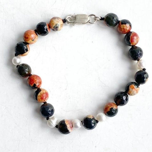 Koi Orange Agate White Pearl Hand-knotted Bracelet Top View