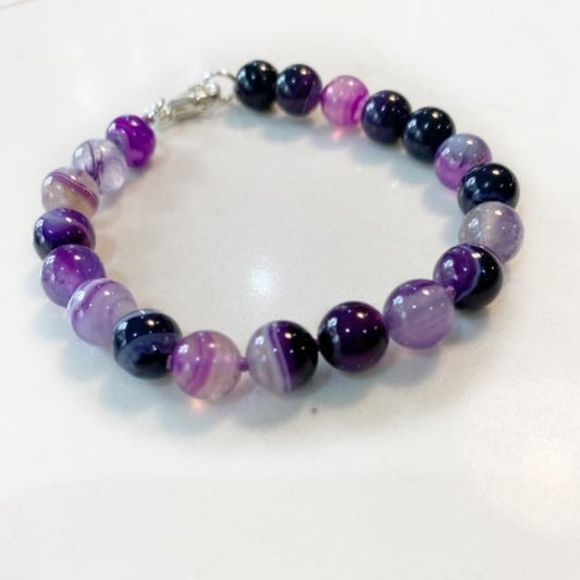 Purple Sardonyx Hand-knotted 7 3/4" Bracelet Top View